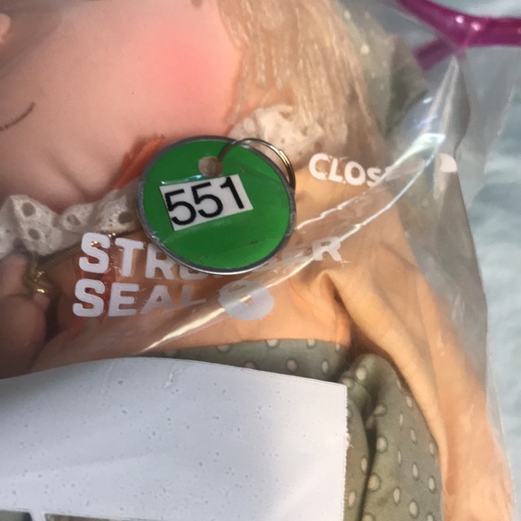 Precious moments doll and puzzle - Picture 11 of 12